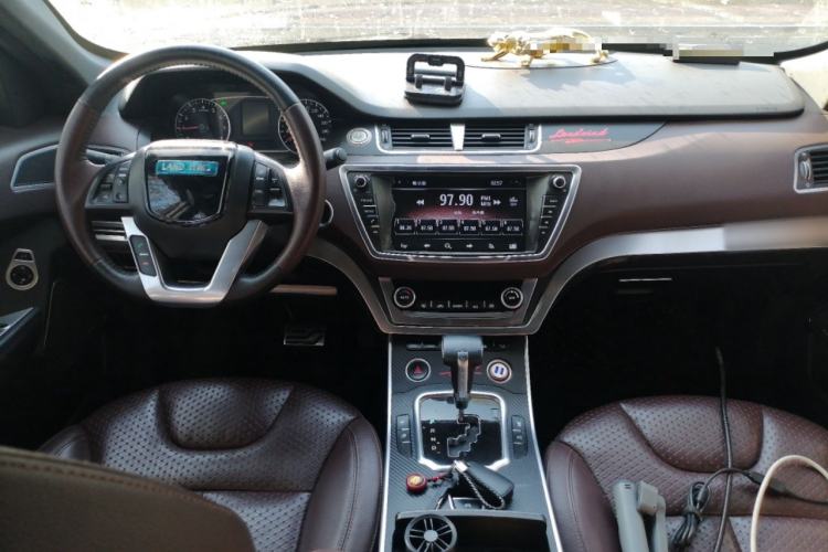 Used Land X7 2015 2.0T Panoramic Flagship Edition Center Console