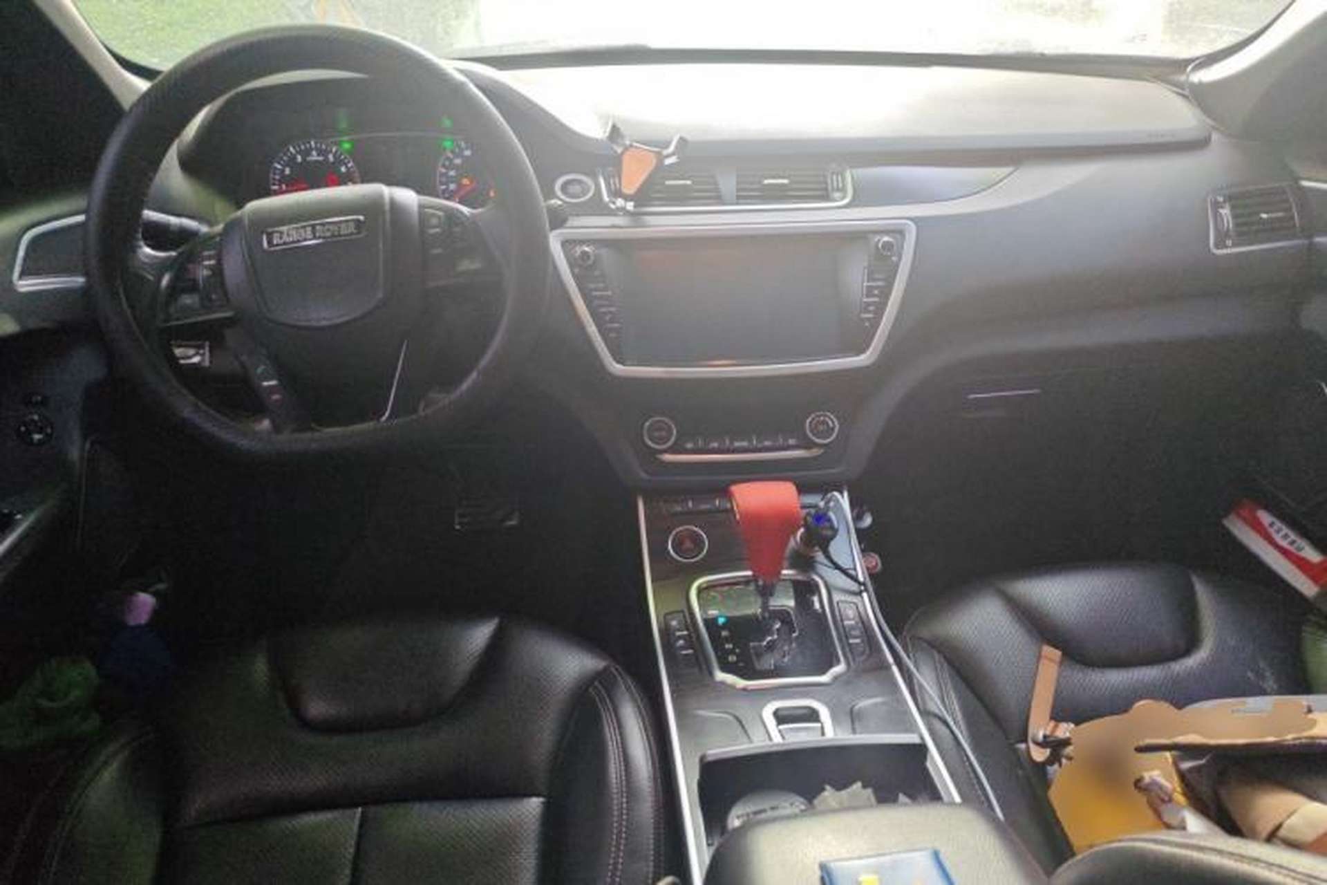 Used Land X7 2015 2.0T Panoramic Luxury Edition Center Console