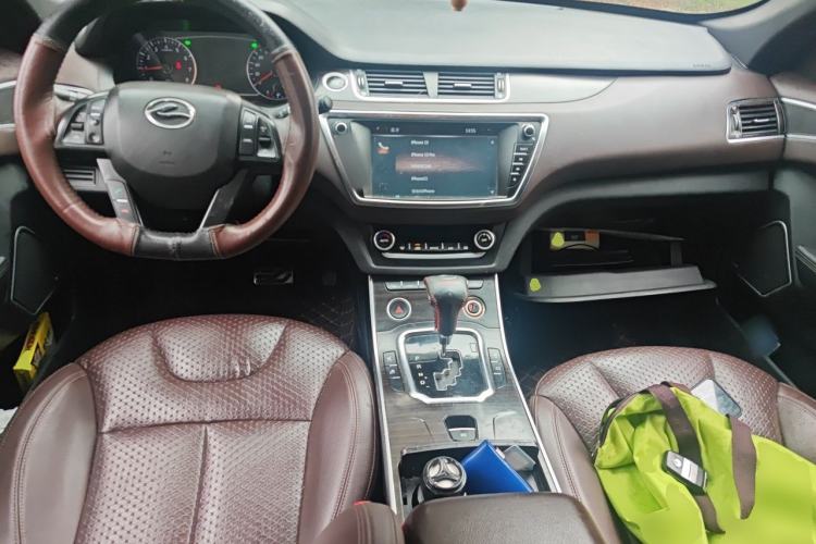 Used Land X7 2015 2.0T Panoramic Prestige Edition Center Console