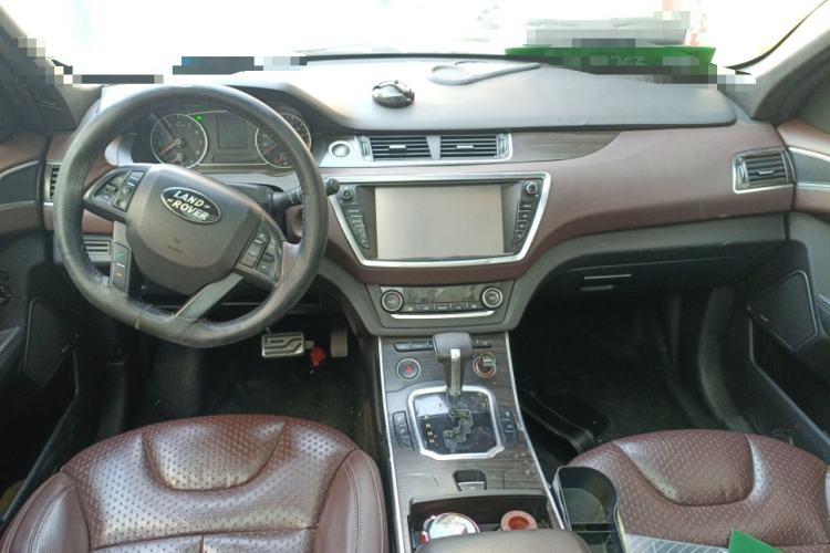 Used Land X7 2015 2.0T Panoramic Prestige Edition Center Console