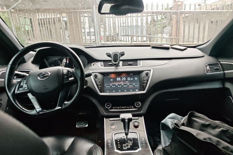 Used Land X7 2015 2.0T Panoramic Flagship Edition Center Console