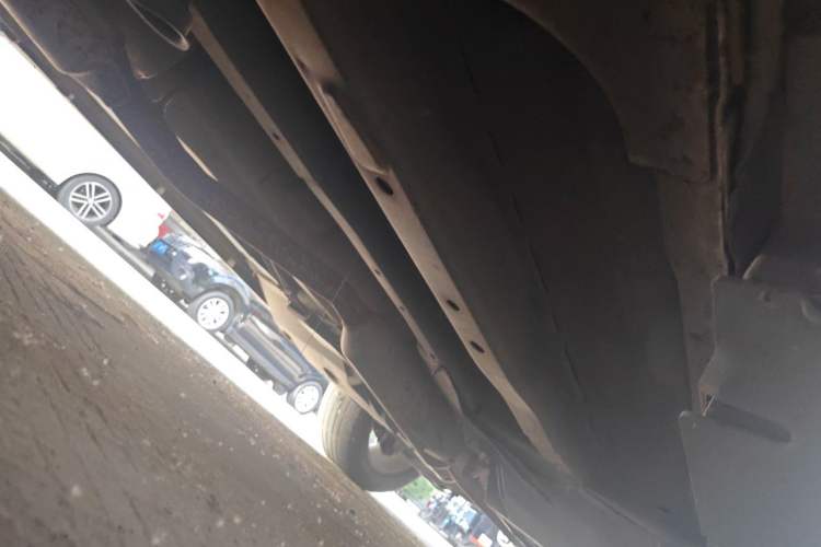 Used Land X7 2015 2.0T Panoramic Luxury Edition Chassis Front Left