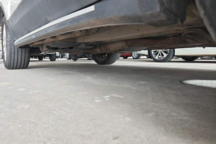 Used Land X7 2015 2.0T Panoramic Flagship Edition Chassis Front Right