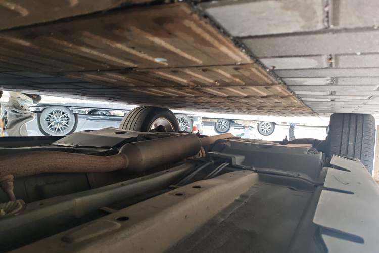 Used Land X7 2015 2.0T Panoramic Prestige Edition Chassis Front Right