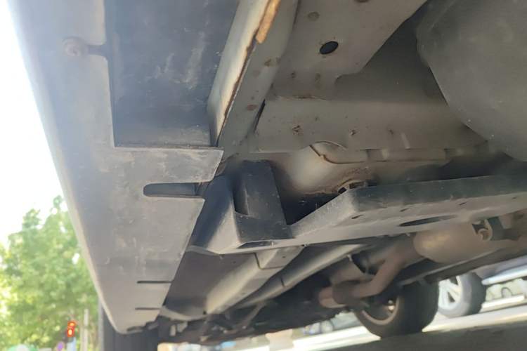 Used Land X7 2015 2.0T Panoramic Prestige Edition Chassis Rear Left