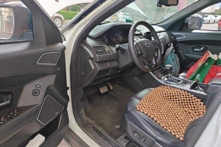 Used Land X7 2015 2.0T Panoramic Prestige Edition Driver Seat