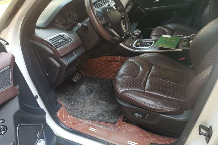 Used Land X7 2015 2.0T Panoramic Prestige Edition Driver Seat