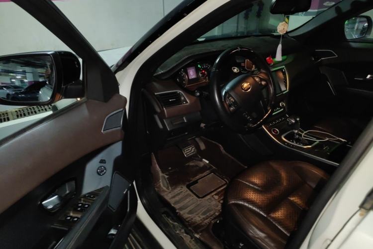 Used Land X7 2015 2.0T Panoramic Prestige Edition Driver Seat