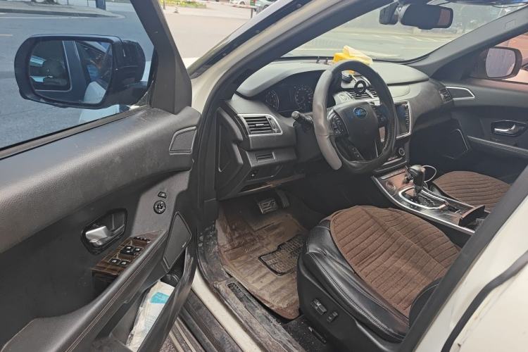 Used Land X7 2015 2.0T Panoramic Prestige Edition Driver Seat