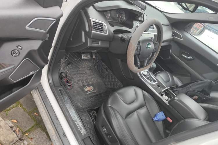 Used Land X7 2015 2.0T Panoramic Prestige Edition Driver Seat