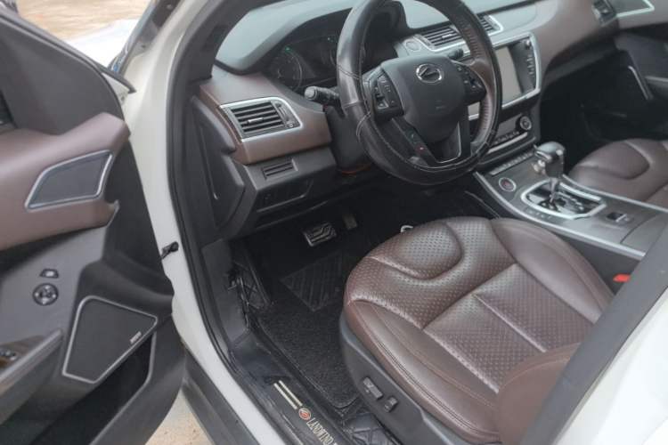 Used Land X7 2015 2.0T Panoramic Prestige Edition Driver Seat