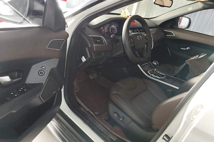 Used Land X7 2015 2.0T Panoramic Flagship Edition Driver Seat