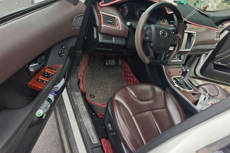 Used Land X7 2015 2.0T Panoramic Prestige Edition Driver Seat