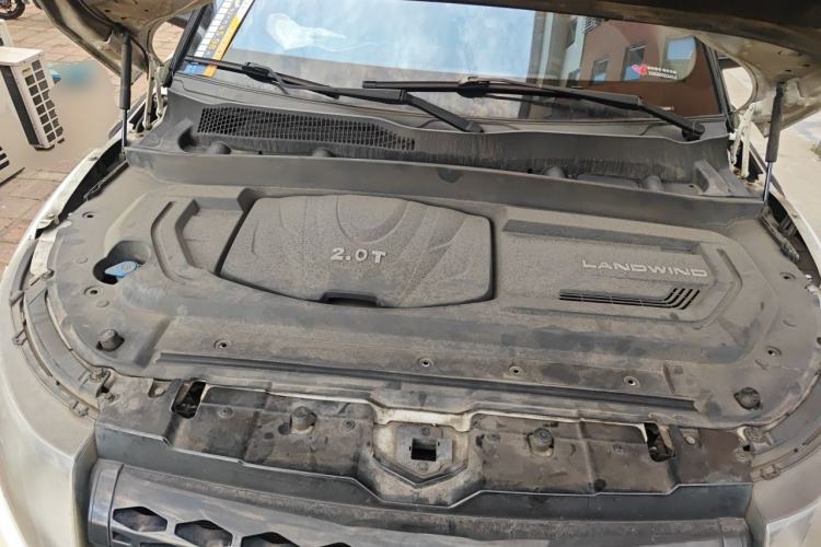 Used Land X7 2015 2.0T Panoramic Flagship Edition Engine Bay