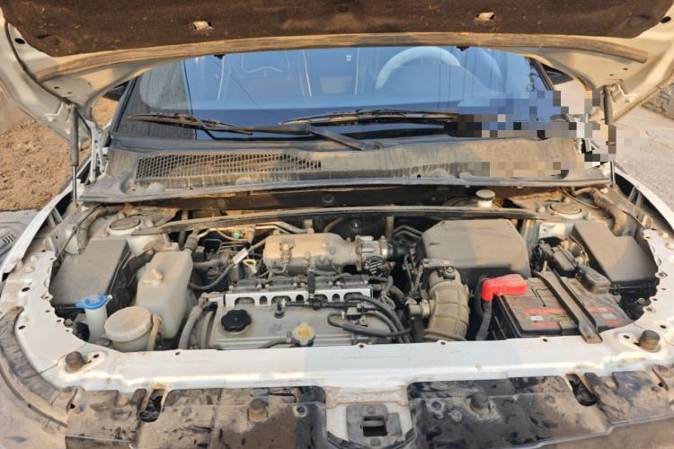 Used Land X7 2015 2.0T Panoramic Prestige Edition Engine Bay