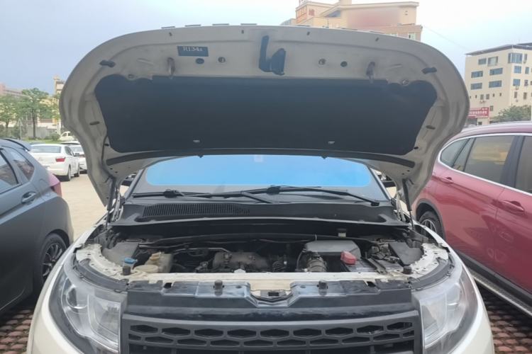 Used Land X7 2015 2.0T Panoramic Flagship Edition Engine Bay
