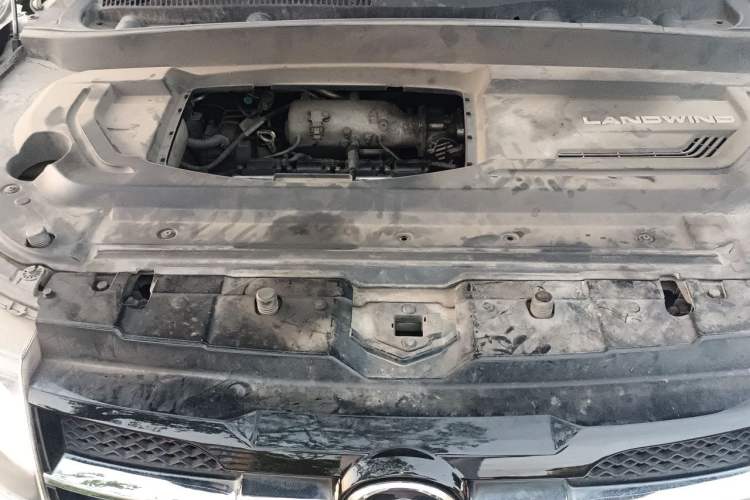 Used Land X7 2015 2.0T Panoramic Prestige Edition Engine Bay