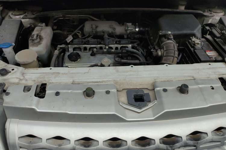 Used Land X7 2015 2.0T Panoramic Flagship Edition Engine Bay