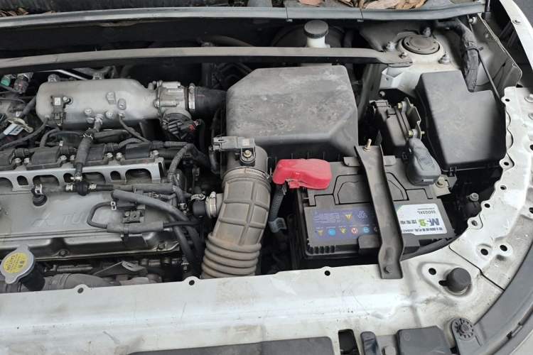 Used Land X7 2015 2.0T Panoramic Flagship Edition Engine Bay Left