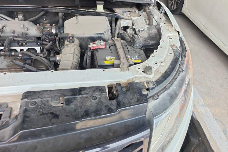Used Land X7 2015 2.0T Panoramic Flagship Edition Engine Bay Left