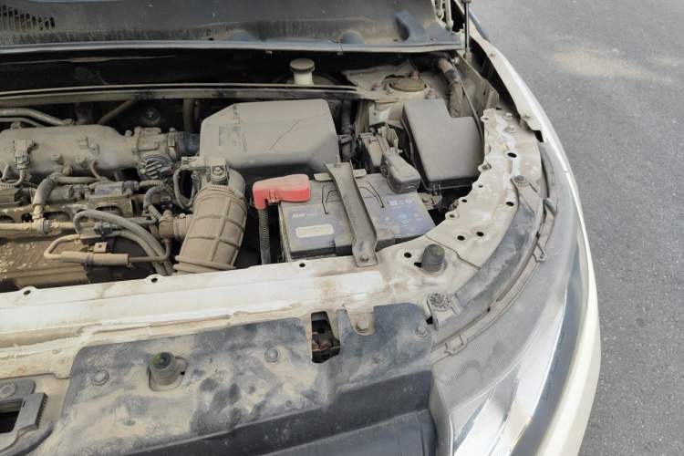 Used Land X7 2015 2.0T Panoramic Flagship Edition Engine Bay Left