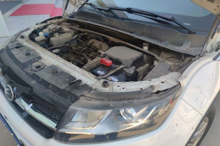 Used Land X7 2015 2.0T Panoramic Prestige Edition Engine Bay Left