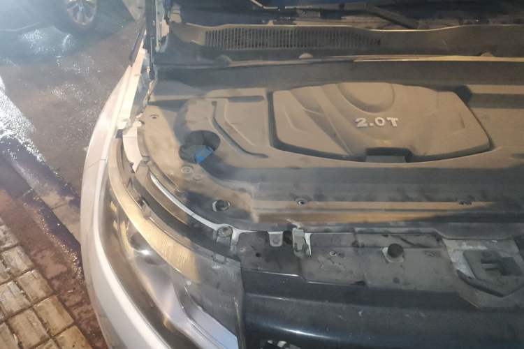 Used Land X7 2015 2.0T Panoramic Prestige Edition Engine Bay Right
