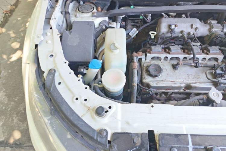 Used Land X7 2015 2.0T Panoramic Flagship Edition Engine Bay Right