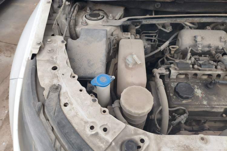 Used Land X7 2015 2.0T Panoramic Flagship Edition Engine Bay Right