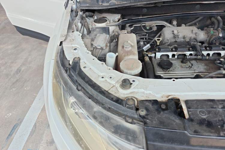 Used Land X7 2015 2.0T Panoramic Flagship Edition Engine Bay Right