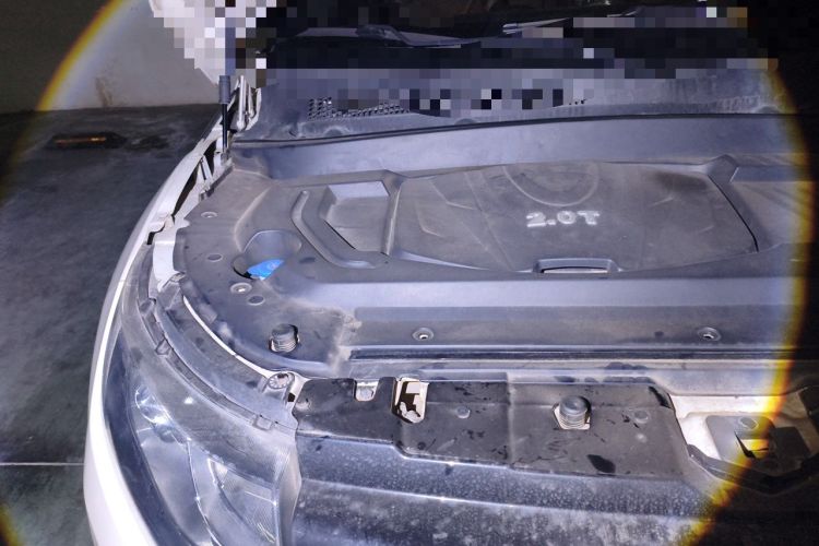 Used Land X7 2015 2.0T Panoramic Prestige Edition Engine Bay Right