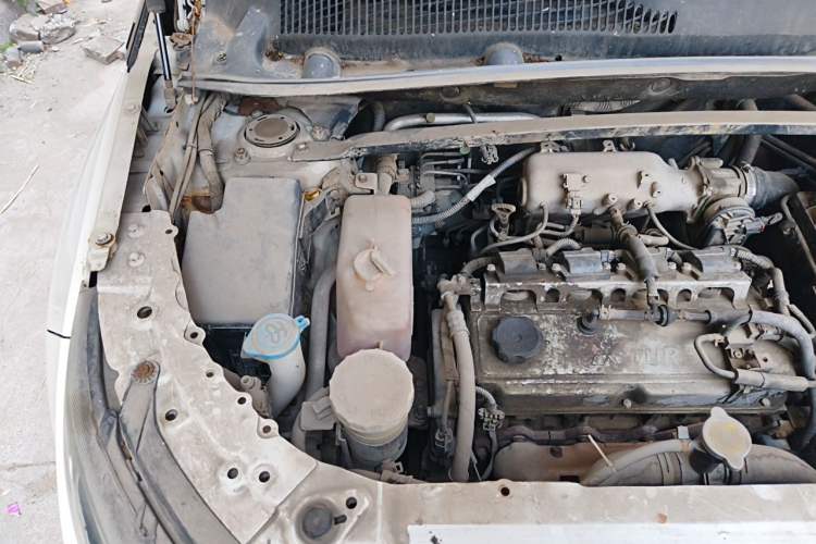 Used Land X7 2015 2.0T Panoramic Flagship Edition Engine Bay Right