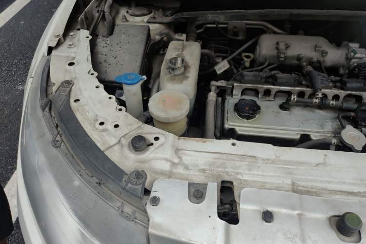 Used Land X7 2015 2.0T Panoramic Flagship Edition Engine Bay Right