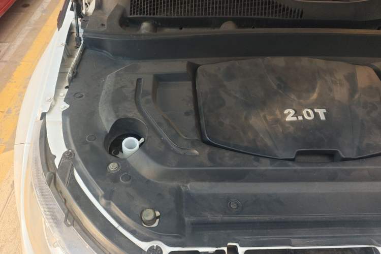 Used Land X7 2015 2.0T Panoramic Flagship Edition Engine Bay Right