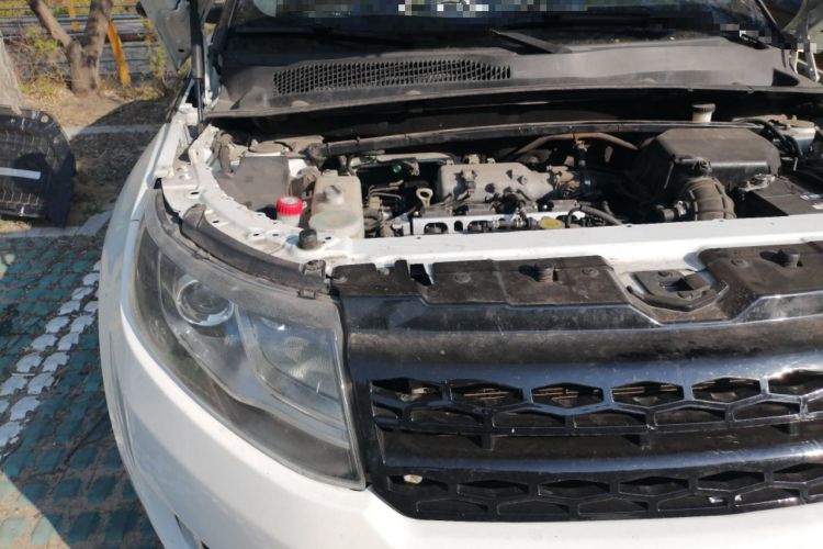 Used Land X7 2015 2.0T Panoramic Flagship Edition Engine Bay Right