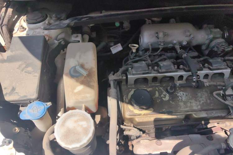 Used Land X7 2015 2.0T Panoramic Prestige Edition Engine Bay Right