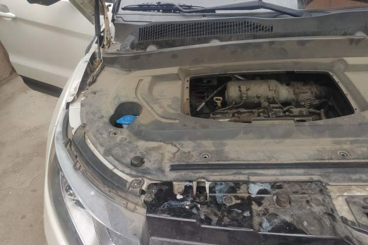 Used Land X7 2015 2.0T Panoramic Flagship Edition Engine Bay Right