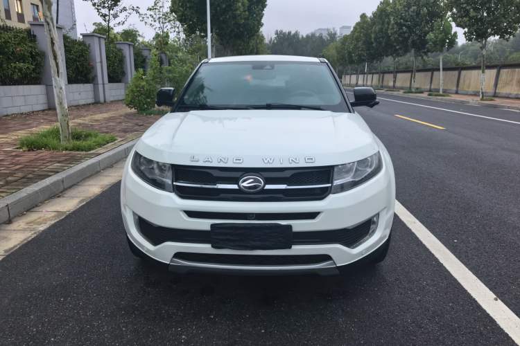 Used Land X7 2015 2.0T Panoramic Prestige Edition Exterior 1