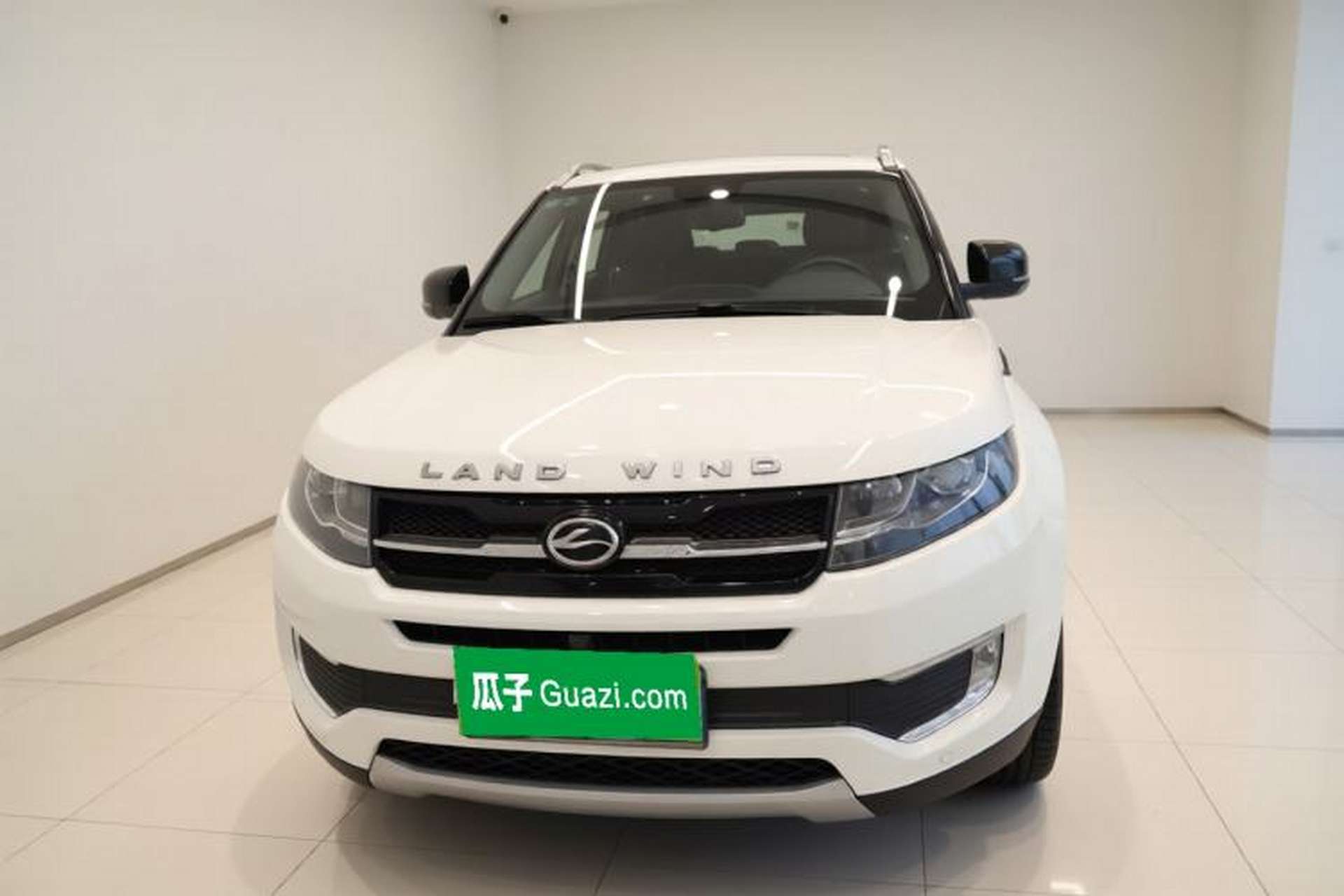 Used Land X7 2015 2.0T Panoramic Prestige Edition Exterior 1