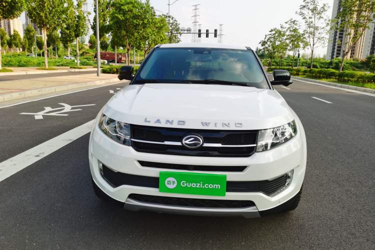 Used Land X7 2015 2.0T Panoramic Prestige Edition Exterior 1