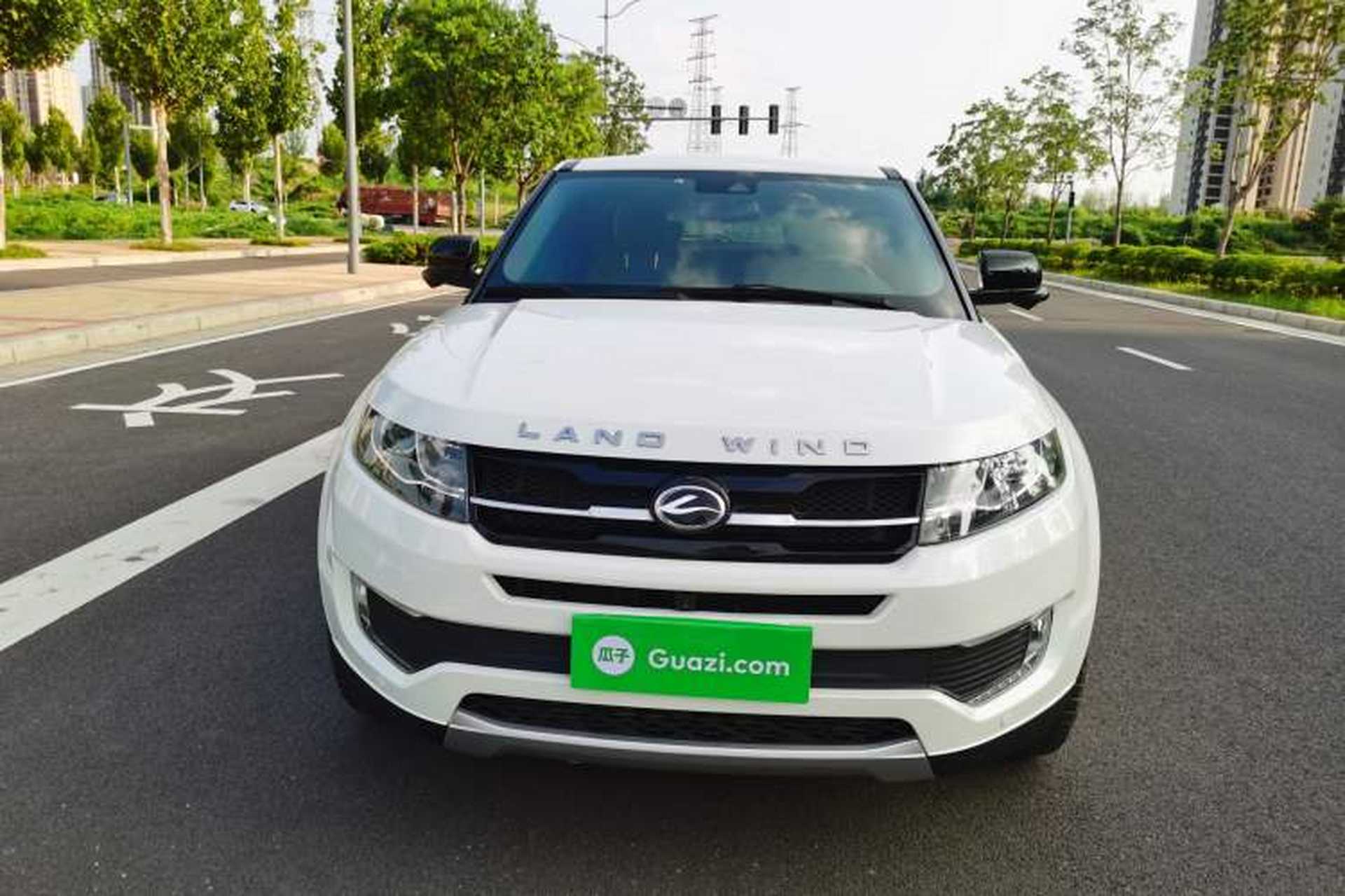 Used Land X7 2015 2.0T Panoramic Prestige Edition Exterior 1