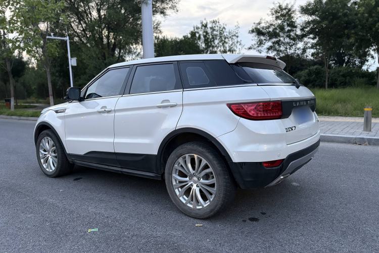 Used Land X7 2015 2.0T Panoramic Prestige Edition Exterior 2