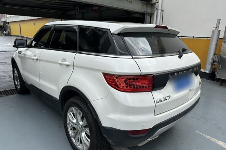 Used Land X7 2015 2.0T Panoramic Prestige Edition Exterior 3