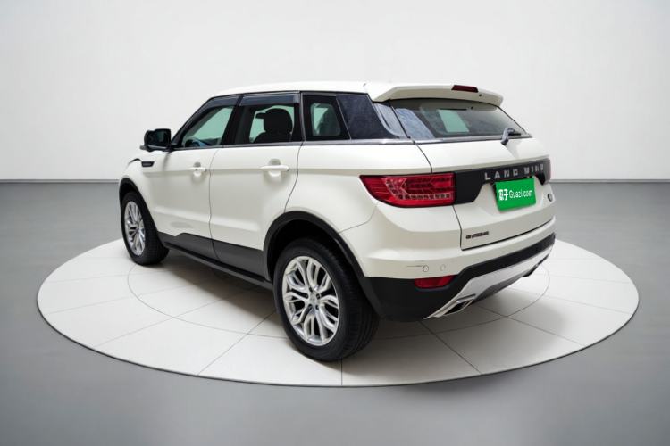 Used Land X7 2015 2.0T Panoramic Prestige Edition Exterior 3