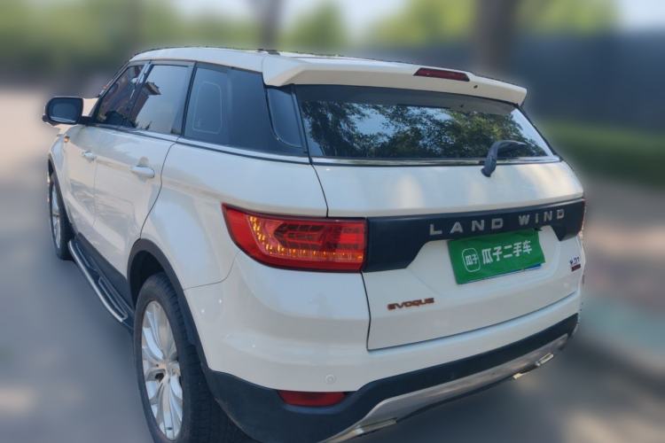 Used Land X7 2015 2.0T Panoramic Prestige Edition Exterior 3