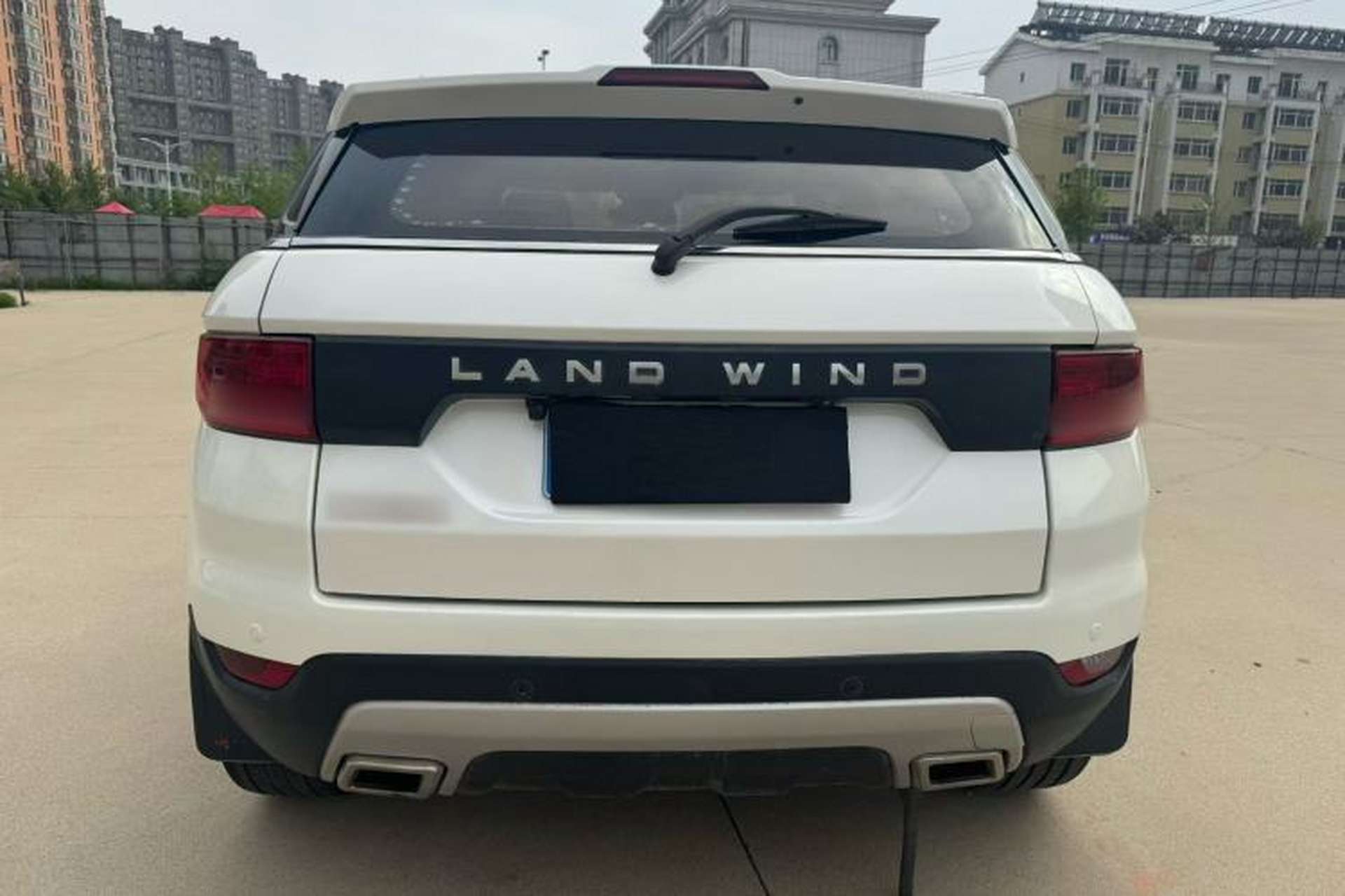 Used Land X7 2015 2.0T Panoramic Flagship Edition Exterior 4