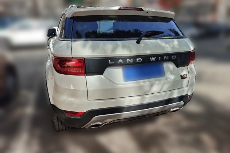 Used Land X7 2015 2.0T Panoramic Prestige Edition Exterior 4