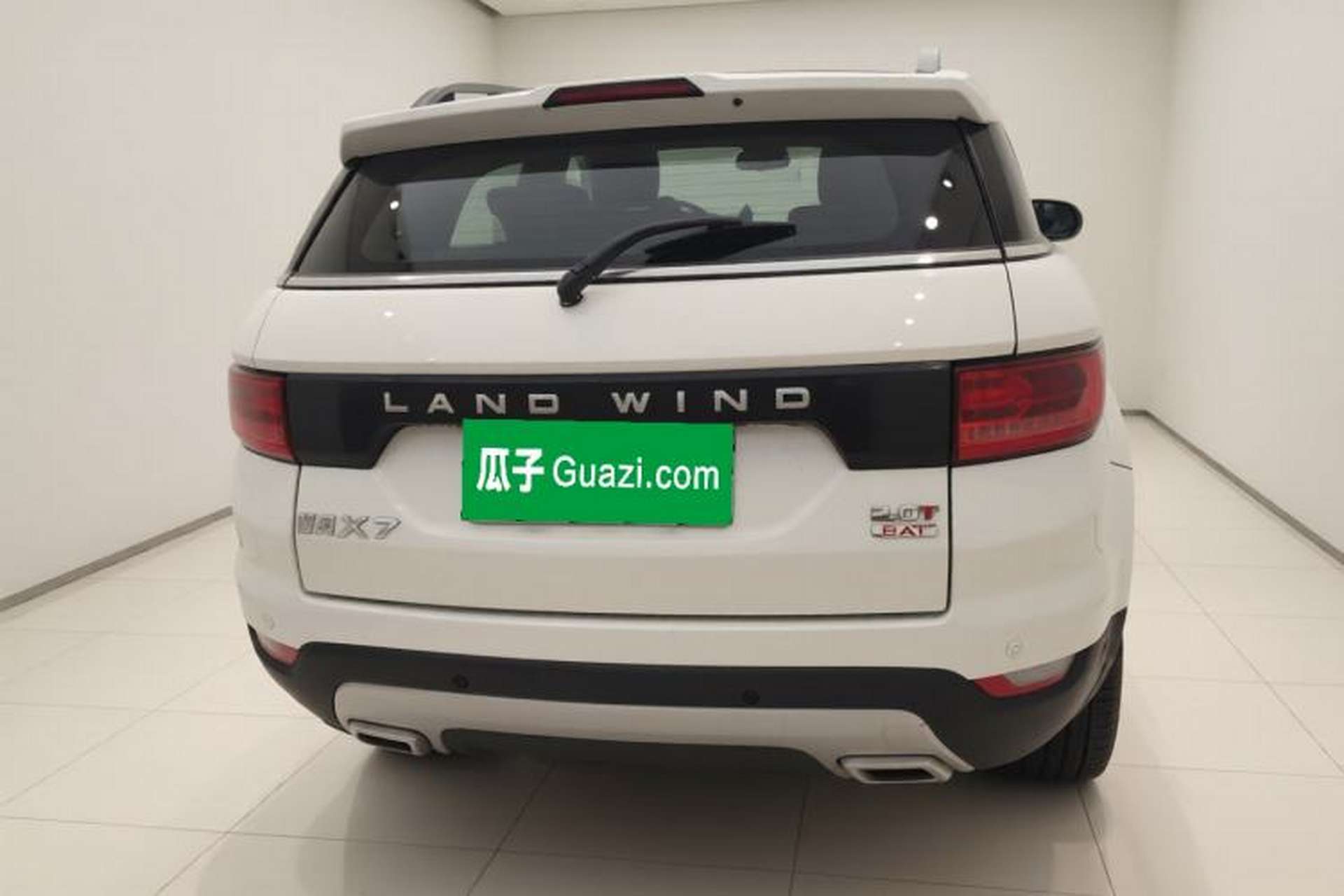 Used Land X7 2015 2.0T Panoramic Prestige Edition Exterior 4