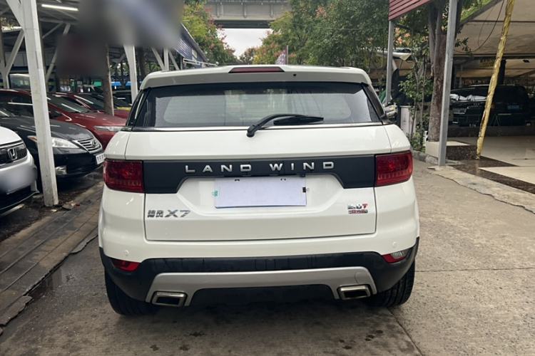 Used Land X7 2015 2.0T Panoramic Prestige Edition Exterior 4