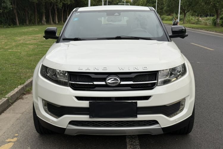 Used Land X7 2015 2.0T Panoramic Prestige Edition Exterior 4